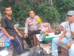 Meningkatkan Sinergi Keamanan, Patroli Dialogis Bhabinkamtibmas dengan Tokoh Masyarakat dan Warga di RW 08 Johar Baru