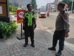 Personel Patko 1013 Polsek Metro Gambir Laksanakan Strong Point di Hotel Merlyn Park