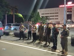 Polisi Hadir di Tengah Warga, Patroli Tiga Pilar Jaga Malam Kemayoran Tetap Kondusif