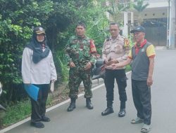 Sambangi Warga, Polisi Cempaka Putih Ajak Warga Waspadai Penipuan dan Bahaya Kebakaran