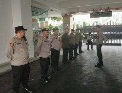 Polsek Metro Menteng Laksanakan Apel Pengamanan Antisipasi Unjuk Rasa Di Kantor Bawaslu RI