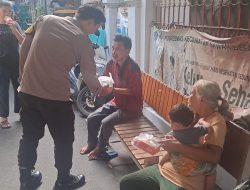 Jum’at Berkah, Polsek Sawah Besar Bagikan 100 Nasi Kotak untuk Warga Kartini