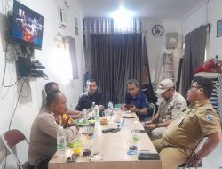 Penataan Kawasan Bantaran Kali Ciliwung di Pejambon, Bhabinkamtibmas Kelurahan Gambir Lakukan Monitoring