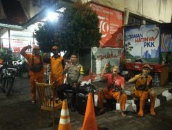 Malapetaka Malam Minggu? Bhabinkamtibmas Galur Bersama PPSU Siaga Jaga Keamanan Wilayah!