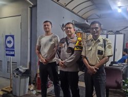 Dekatkan Polisi dengan Warga, Bhabinkamtibmas Sambangi Kantor Pariwisata Pegangsaan