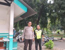 Bhabinkamtibmas Menteng Sambangi Satkamling RT 03 Jalan Sukabumi, Ajak Warga Aktif Jaga Keamanan Lingkungan