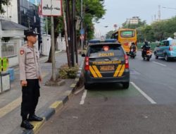 Pelayanan Prima Unit Samapta Polsek Sawah Besar, Lakukan Pengaturan Arus Lalulintas