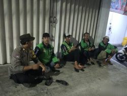 Dekat dengan Warga, Bhabinkamtibmas Galur Rangkul Ojol Jaga Kamtibmas!