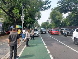 Polri Kerahkan 85 Personil, Ribuan Peserta Meriahkan Jalan Santai Kerukunan di Gereja Katedral