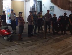 Tindak Tegas Gangguan Ketertiban, Patroli 3 Pilar Polsek Cempaka Putih Bubarkan Kerumunan di Pinggir Jalan