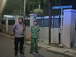 Patroli Jam 1 Pagi! Polisi Sisir Gang-Gang Sempit di Kemayoran