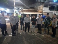 Polsek Cempaka Putih Bersama Tiga Pilar Gelar Patroli Dan Strong Point, Cegah Premanisme Dan Gangguan Kamtibmas