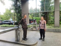 Patroli 1052 Unit Samapta Pemantauan Wilayah Sambangi Hotel Fairmont