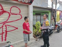Cegah Gangguan Kamtibmas! Bhabinkamtibmas Kampung Rawa Lakukan Patroli dan Sambang Aktif