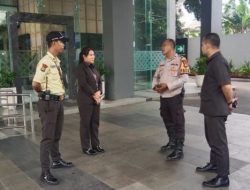 Tekan Curanmor dan Premanisme, Kapolsubsektor Rawasari Laksanakan Patroli Dialogis