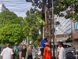 Penertiban Atribut Ormas di Petojo Utara Berjalan Kondusif