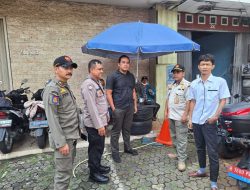 Sambang Dialogis ke Kantor PT. Bayu Maritim Berkah, Bhabinkamtibmas Sampaikan Himbauan Kamtibmas kepada Petugas Keamanan