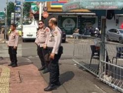 Cegah Tawuran dan Kejahatan Jalanan, Polsek Cempaka Putih Gelar Patroli di Taman Solo