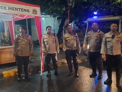 Tengah Malam Di Perbatasan Menteng-Tenggulun, Patroli Cipkon Menteng Hadir Antisipasi Tawuran dan Kejahatan Jalanan
