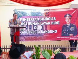 Polisi di Bandung ‘Patungan’, Biayai Perbaikan Rumah Warga Korban Gempa