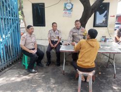 Pembinaan Satpam Oleh Bhabinkamtibmas Karang Anyar Di komplek Ruko 55