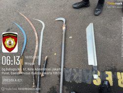 Sajam Berserakan! Polisi Grebek Lokasi Kumpul Anak Muda di Kalipasir dalam Operasi Berantas Jaya 2025