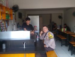 Polisi Sambangi Warung, Warga RW 03 Harapan Mulia Dapat Pesan Penting!