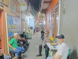 Waspada! Bhabinkamtibmas Patroli Cooling System dan Sambang Pos Kamling Cegah Kriminalitas