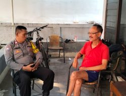 Bhabinkamtibmas Kwitang Sambangi Ketua RT, Bahas Kenakalan Remaja dan Keamanan Lingkungan