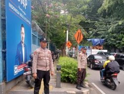 Kapolsubsektor Pegangsaan Sambangi Kantor DPP Partai Demokrat, Sampaikan Himbauan Kamtibmas Kepada Petugas Keamanan