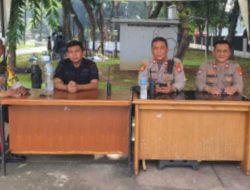Ciptakan Rasa Aman, Panit Binmas Kawal Kegiatan Olahraga Pagi Warga di Lapangan Banteng