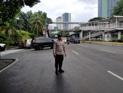 Pengaturan Lalulintas Pagi Oleh Unit Samapta Polsek Sawah Besar