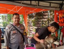 Bhabinkamtibmas Pegangsaan Laksanakan Pemantauan Giat Vaksinasi Hewan di Kelurahan Pegangsaan