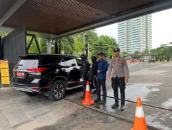Patroli 1052 Unit Samapta Pemantauan Gedung DPR RI Bersama Pamdal