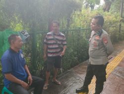 Polri Hadir Penuh Kehangatan Sambangi Pedagang Tanah Abang