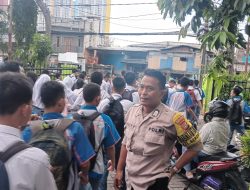 Polisi Geruduk SMKN 54! Pantau Siswa Pulang Sekolah Cegah Tawuran dan Narkoba