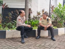 Unit Samapta Polsek Sawah Besar Sambangi Kemenag RI” Berikan Arahan kepada Satpam