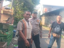 Jalin Kekompakan, Bhabinkamtibmas Johar Baru Sambang Warga dan Ketua RW 10 Jaga Wilayah Aman