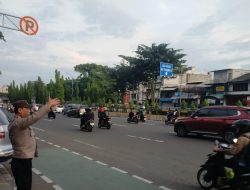 Patroli Pagi: Bhabinkamtibmas Galur Jaga Keamanan dan Kelancaran Lalu Lintas