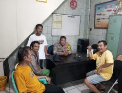 Bhabinkamtibmas Karang Anyar Ajak Warga Waspada Kejahatan Digital dan Lingkungan