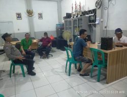 Patroli Malam di RW 02 Galur, Polisi Jalin Sinergi dengan Tokoh Masyarakat Demi Keamanan Lingkungan