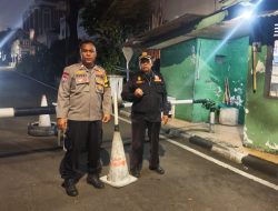 Giatkan Patroli Pemukiman, Bhabinkamtibmas Benhil Sambang Satkamling RT 08/04