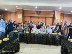 Membangun Ekonomi Inklusif, Bhabinkamtibmas Galur dan 3 Pilar Ikuti Zoom Meeting dan Rapat Koperasi Merah Putih