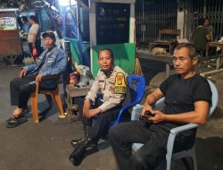 Bhabinkamtibmas Sambangi Warga Pasar Baru, Sampaikan Pesan Kamtibmas dan Antisipasi Penipuan