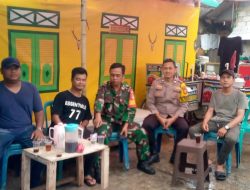 Dekatkan Diri dengan Warga, Polisi dan TNI Sambangi Tokoh Pemuda RT 14/17 Kebon Melati