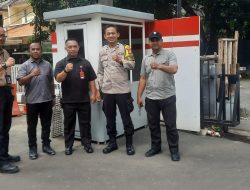 Bhabinkamtibmas Kebon Melati Patroli Dialogis Sambangi Security Kantor BYD Motor Indonesia