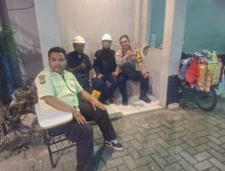Ngobrol Santai Bareng Warga di Gedung Absolut Fit, Polisi Berikan Himbauan Kamtibmas untuk Keamanan Lingkungan