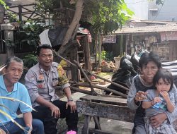 Bhabinkamtibmas Turun Tangan! Warga Dilibatkan Langsung Jaga Lingkungan