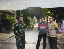Guyub dan Aman: Bhabinkamtibmas dan Babinsa Kampung Rawa Bangun Kebersamaan Lewat Satkamling