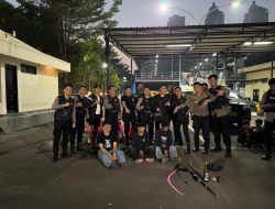 Tim Patra Brimob Batalyon A Gagalkan Tawuran di Sumur Batu, 3 Remaja Diamankan